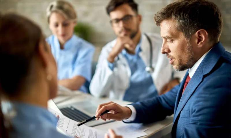 Пиар для юристов и врачей