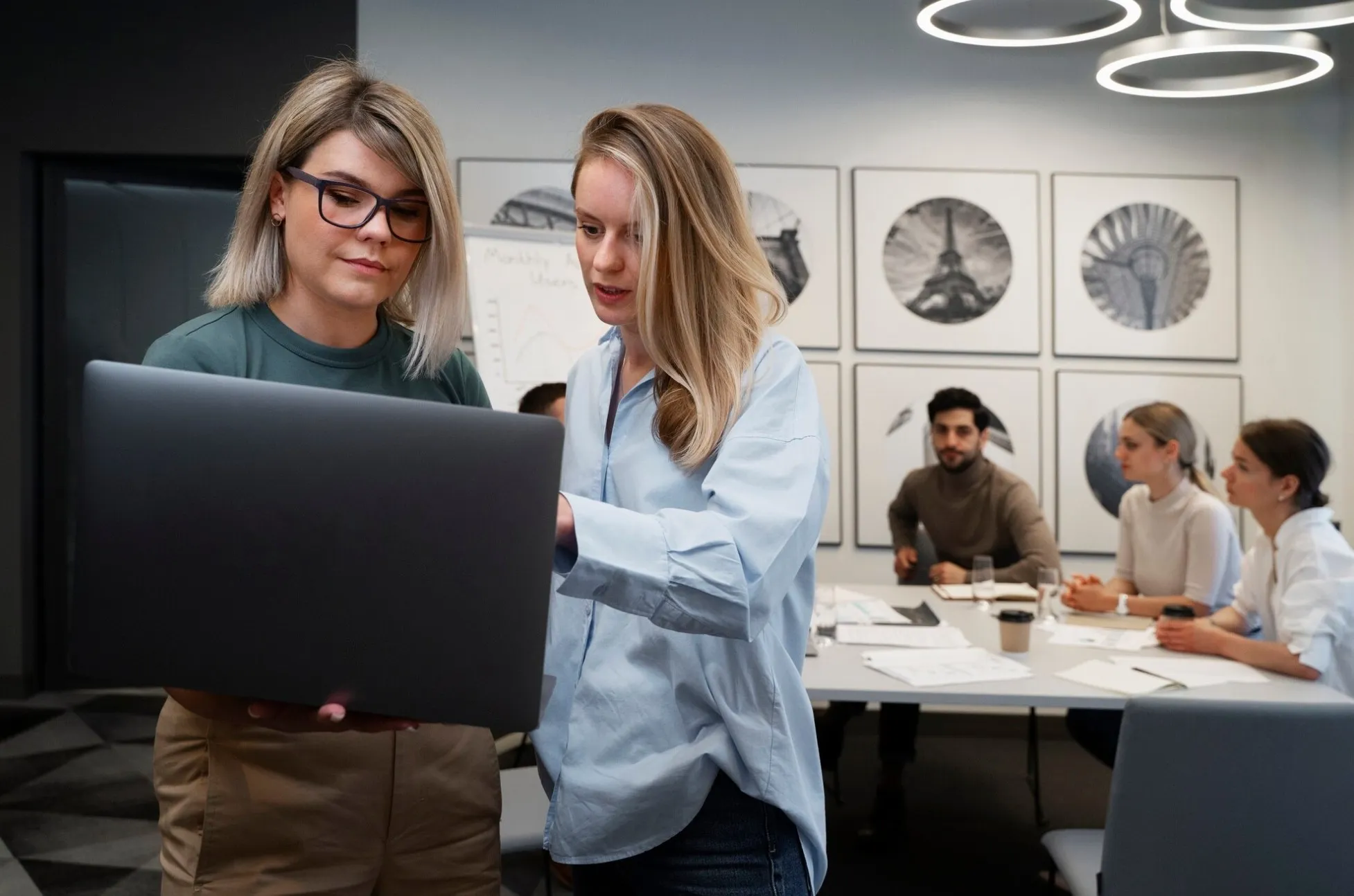 публиковаться в «Коммерсанте»